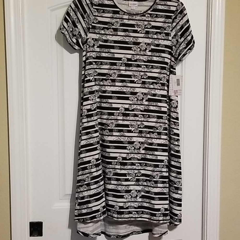 Carly Lularoe